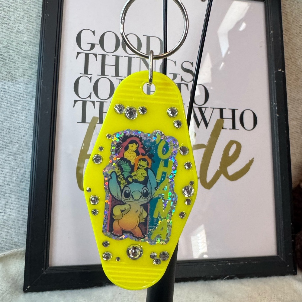 Customized Keychain - Picture 14 of 15